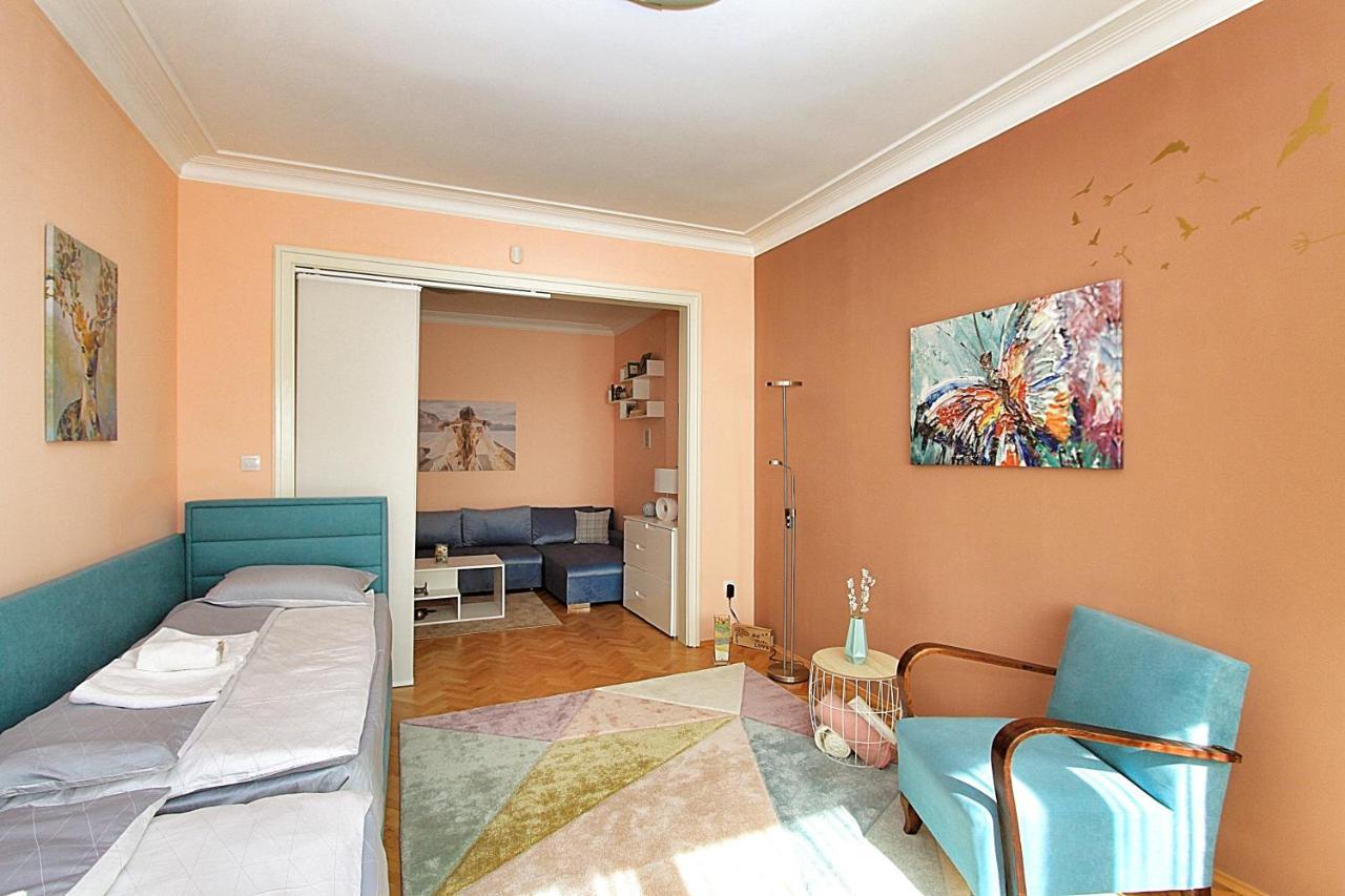Colorful Apartment София Экстерьер фото