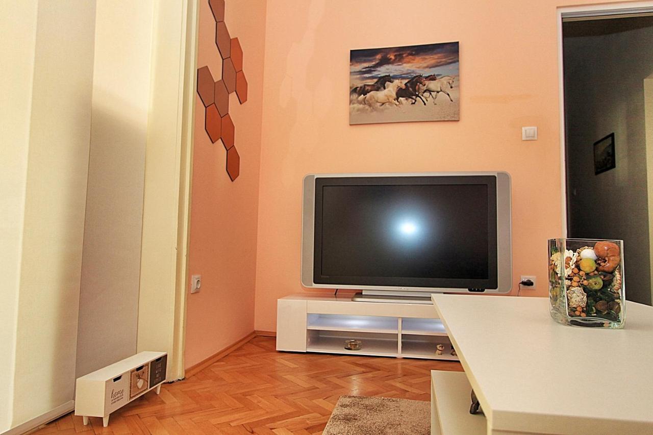 Colorful Apartment София Экстерьер фото