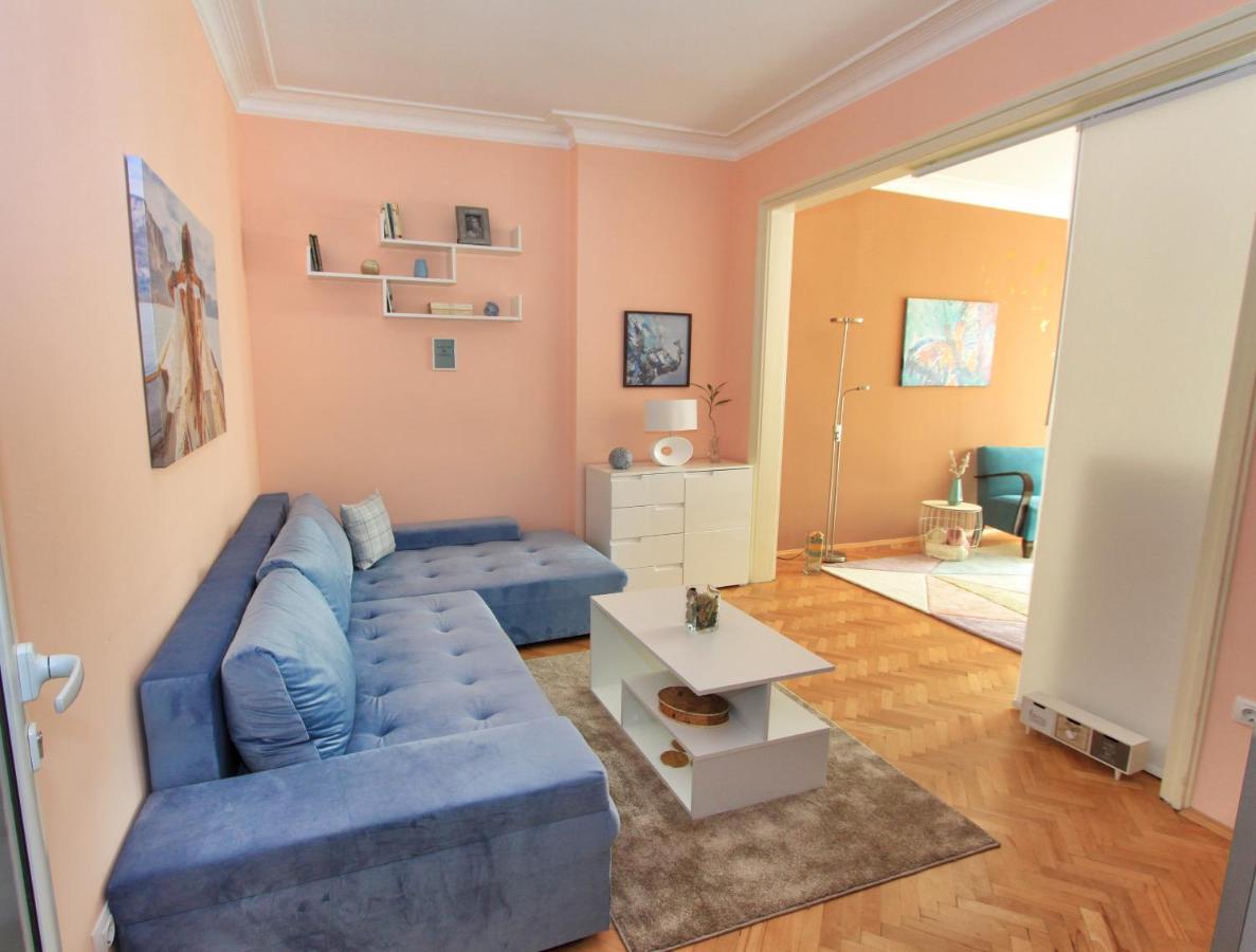 Colorful Apartment София Экстерьер фото
