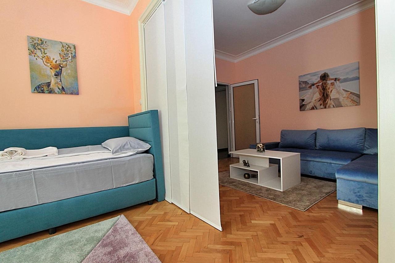 Colorful Apartment София Экстерьер фото