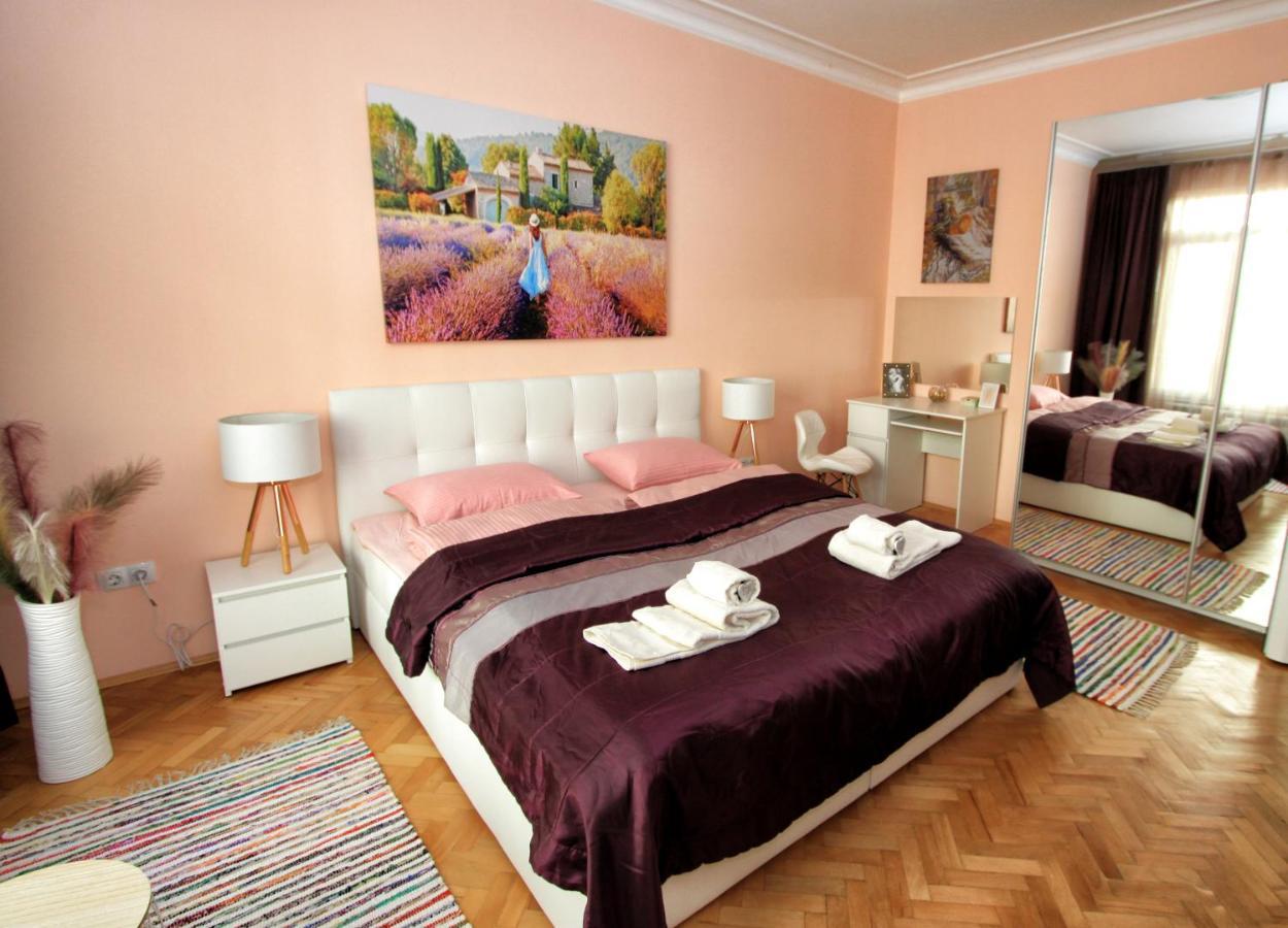 Colorful Apartment София Экстерьер фото