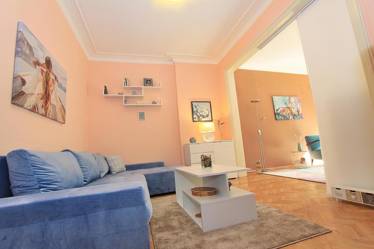 Colorful Apartment София Экстерьер фото