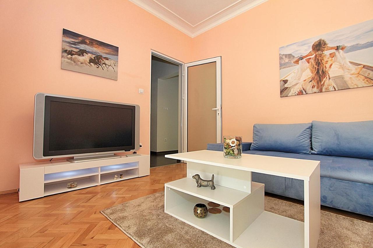 Colorful Apartment София Экстерьер фото